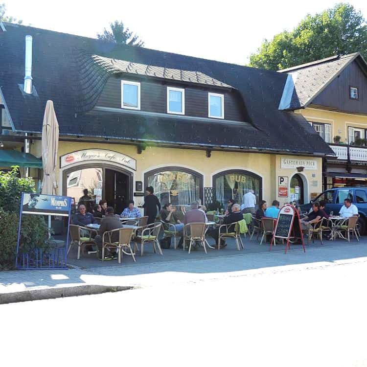 Cafe C'est la Vie